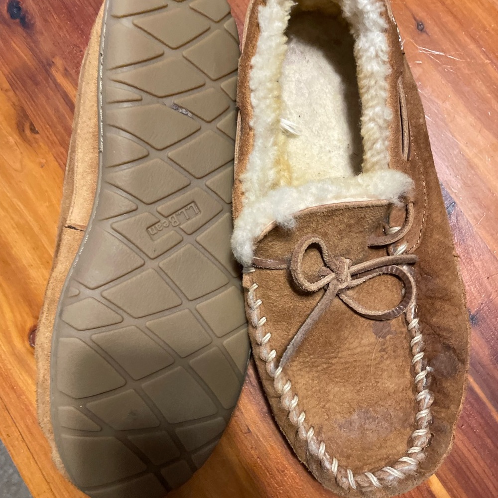L. L. Bean men’s size 10 shearling wicked good moccasins tan and brown slippers